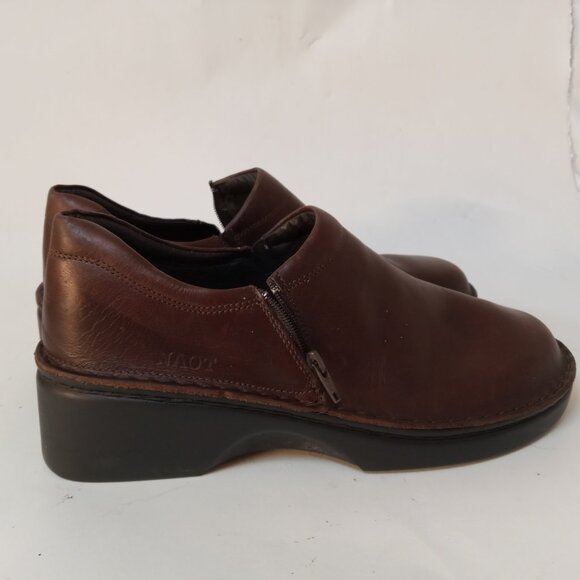 NAOT Brown Leather Zip Ankle Fashion Boots Bootie Shoe Clogs Size 42 EUR 9 US - Picture 8 of 14